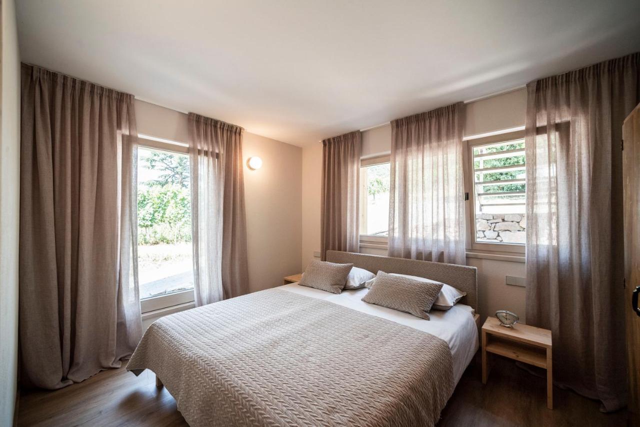 Weingut Kornell - Schafferhaus Cosmas Und Zeder Apartment Терлано Екстериор снимка